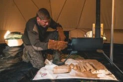 Outwell Robens Klondike Twin Tipi Tent (2023) -CampEase Store 130359 klondike twin feature photo8