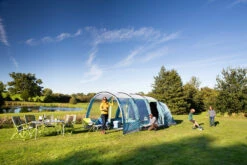 Coleman Castle Pines 4L Blackout Tent (2022) -CampEase Store of3a1309